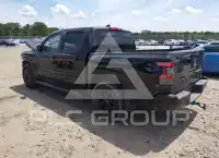 2023 Nissan FRONTIER фото