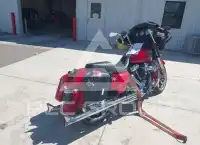 2023 Harley-Davidson FLHX фото