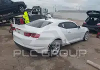 2023 Chevrolet Camaro photo