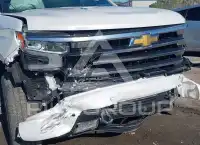 2023 Chevrolet Silverado фото