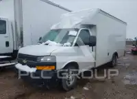 2023 Chevrolet Express фото