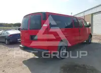 2023 Chevrolet Express фото