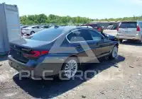2023 BMW 530 фото