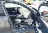 2023 BMW 330 фото