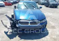 2023 BMW 330 photo
