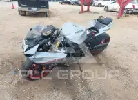 2023 Suzuki GSX-R750 photo