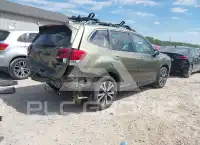 2023 Subaru Forester фото