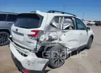 2023 Subaru Forester фото