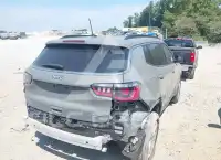 2023 Jeep COMPASS фото