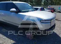 2023 Rivian R1T фото