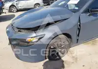 2023 Mazda 3 фото