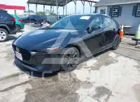 2023 Mazda 3 фото