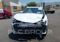 2023 Audi Q3 фото