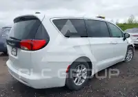 2023 Chrysler VOYAGER photo