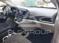 2023 Chrysler VOYAGER фото