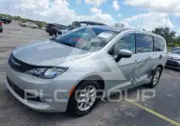 2023 Chrysler VOYAGER фото