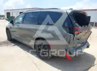 2023 Chrysler PACIFICA photo