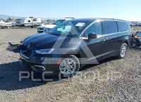 2023 Chrysler PACIFICA photo