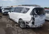2023 Chrysler PACIFICA фото