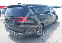 2023 Chrysler PACIFICA photo