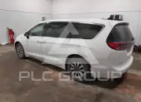 2023 Chrysler PACIFICA photo