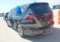 2023 Chrysler PACIFICA фото