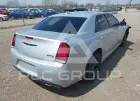 2023 Chrysler 300 фото