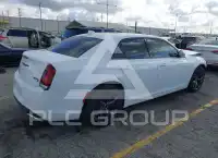 2023 Chrysler 300 фото