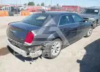 2023 Chrysler 300 фото