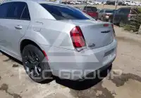 2023 Chrysler 300 фото