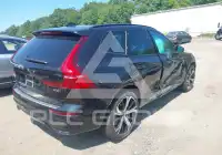 2023 Volvo XC60 фото