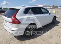 2023 Volvo XC60 photo