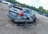2023 Volvo V60 фото