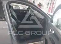 2023 Volvo XC40 фото