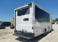 2023 GMC SAVANA photo