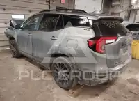 2023 GMC TERRAIN photo