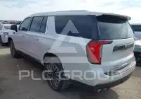 2023 GMC YUKON фото