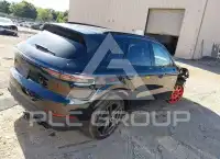 2023 Porsche Cayenne photo