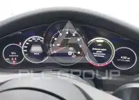 2023 Porsche Panamera photo