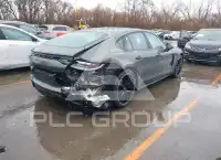 2023 Porsche Panamera photo