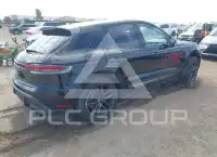 2023 Porsche MACAN photo