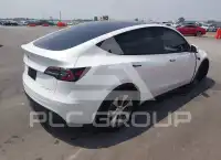 2023 Tesla Model Y фото