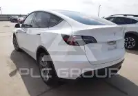 2023 Tesla Model Y фото