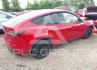 2023 Tesla Model Y фото