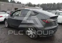 2023 Tesla Model Y фото