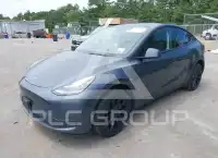 2023 Tesla Model Y фото