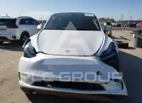 2023 Tesla Model Y фото