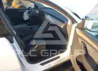 2023 Tesla Model Y фото