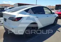 2023 Tesla Model Y фото