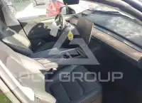 2023 Tesla Model Y фото